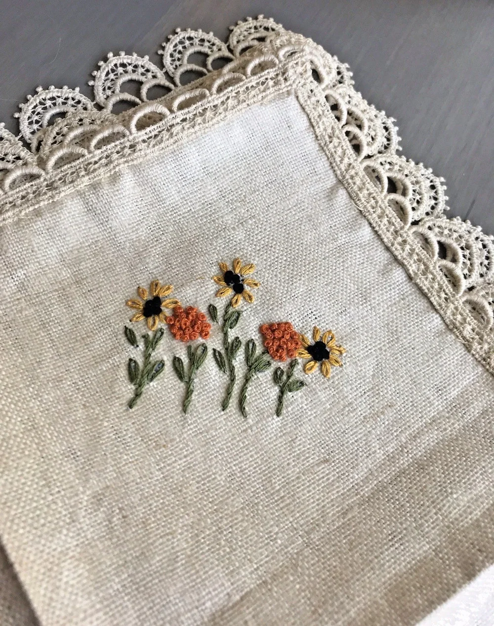 Two beige VINTAGE Cloth/Lace Dinner Napkins with Embroidered Sunflowers #LACEDUP